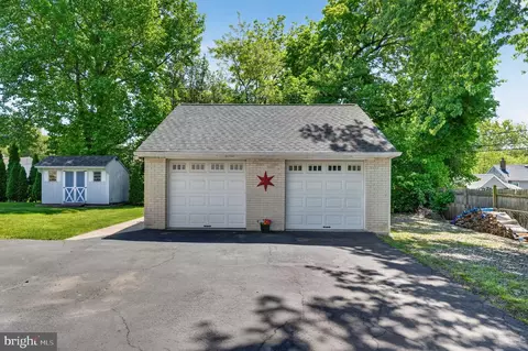 2225 E Helms Mnr, Ogden, PA 19061 photo 42