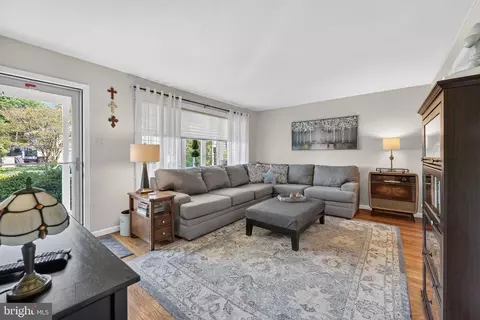 2225 E Helms Mnr, Ogden, PA 19061 photo 7