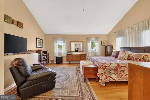 2225 E Helms Mnr, Ogden, PA 19061 photo 21