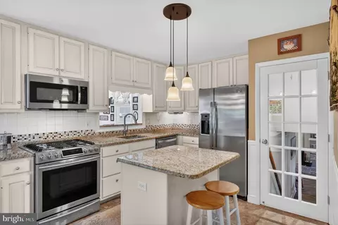 2225 E Helms Mnr, Ogden, PA 19061 photo 10