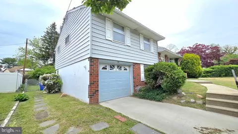 99 Springfield Rd, Aldan, PA 19018