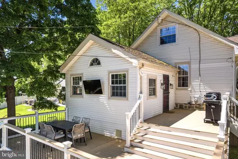 Exterior - 93 Saxer Ave, Springfield, PA 19064 photo 17 of 20