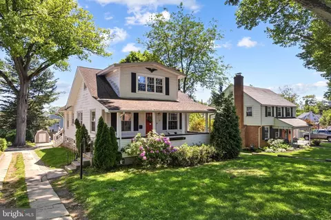 Exterior - 93 Saxer Ave, Springfield, PA 19064 photo 3 of 20