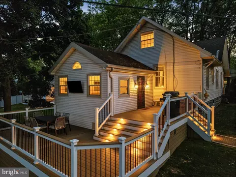 Exterior - 93 Saxer Ave, Springfield, PA 19064 photo 2 of 20