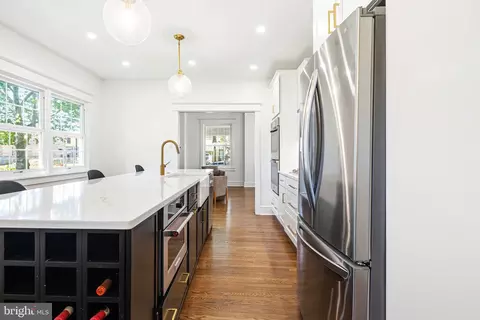 Kitchen - 93 Saxer Ave, Springfield, PA 19064 photo 5 of 5