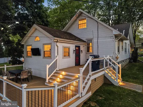 Exterior - 93 Saxer Ave, Springfield, PA 19064 photo 9 of 20