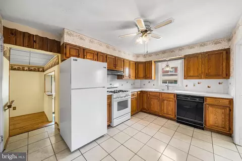 Kitchen - 649 Andrew Rd, Springfield, PA 19064 photo 1 of 3
