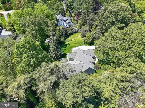 View/Area - 10 E Brookhaven Rd, Wallingford, PA 19086 photo 4 of 8
