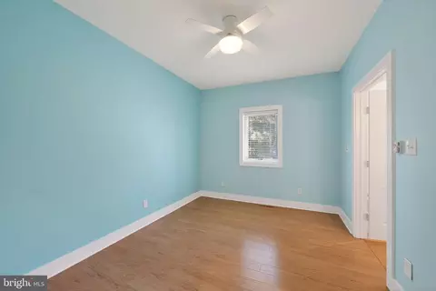 Bedroom - 10 E Brookhaven Rd, Wallingford, PA 19086 photo 4 of 5