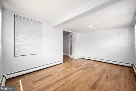 Living - 238 Heather Rd, Upper Darby, PA 19082 photo 1 of 5