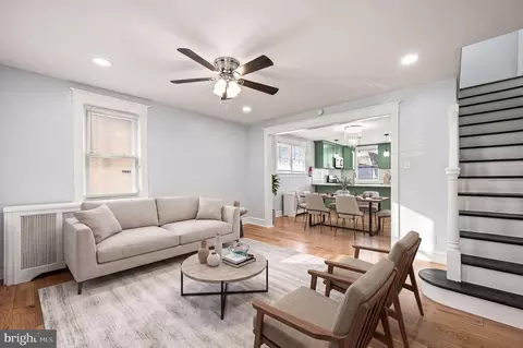 Living - 238 Heather Rd, Upper Darby, PA 19082 photo 3 of 5