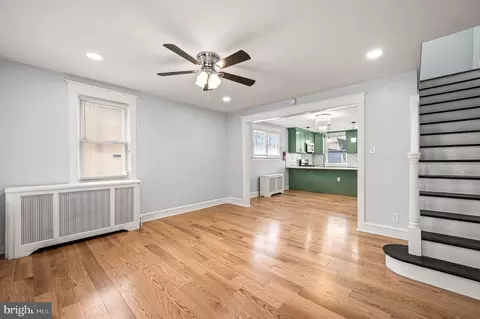 Living - 238 Heather Rd, Upper Darby, PA 19082 photo 4 of 5