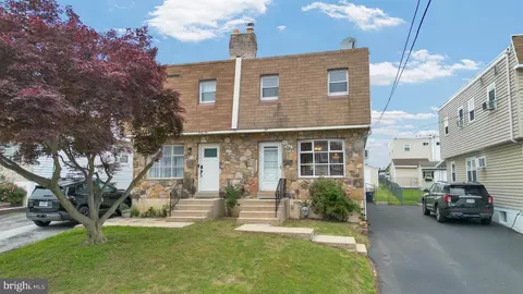 47 Walnut St, Clifton Heights, PA 19018
