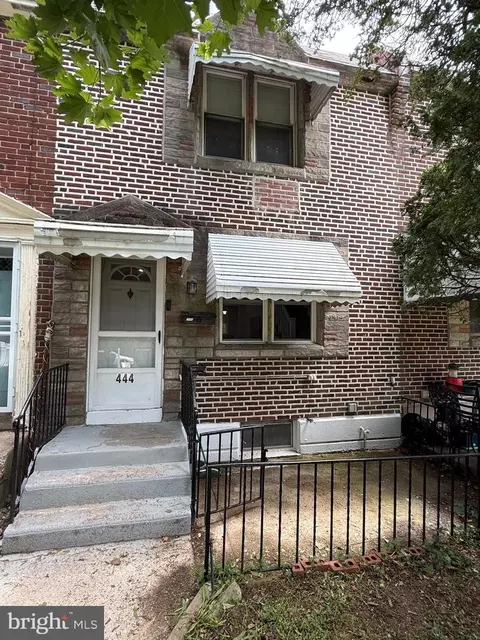 444 Westmont Dr, Collingdale, PA 19023