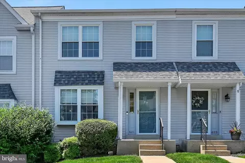 621 Kenney Ln, Brookhaven, PA 19015