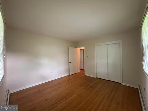 Bedroom - 17 Walnut Rd, Wallingford, PA 19086 photo 2 of 3