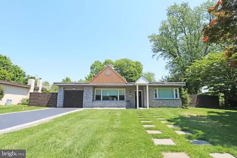2205 Mary Ln, Broomall, PA 19008