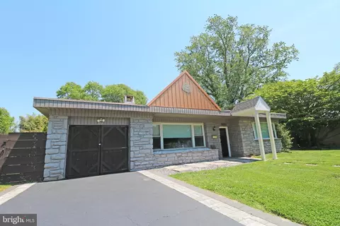 2205 Mary Ln, Broomall, PA 19008