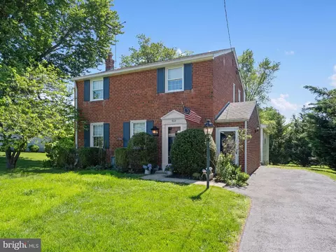 602 Lincoln Dr, Brookhaven, PA 19015