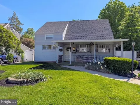 714 Wyndom Ter, Secane, PA 19018