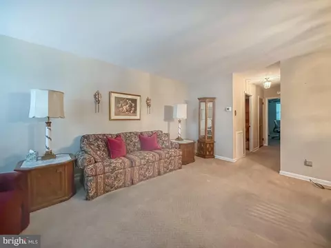 Living - 347 Beverly Blvd, Darby, PA 19082 photo 1 of 5