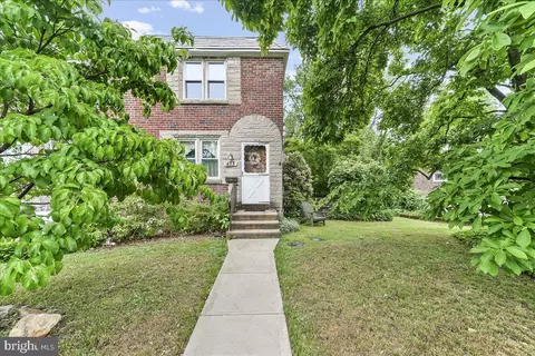 473 Westmont Dr, Collingdale, PA 19023