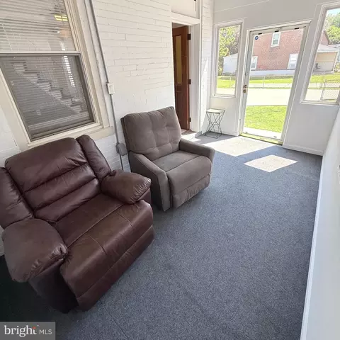 Exterior - 5 3rd St, Brookhaven, PA 19015 photo 4 of 12