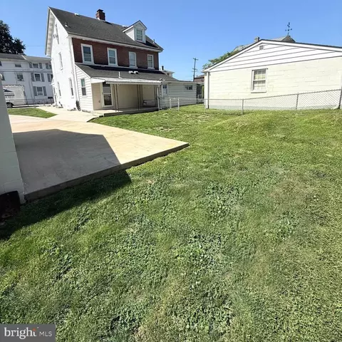 Exterior - 5 3rd St, Brookhaven, PA 19015 photo 6 of 12