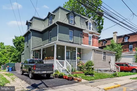 410 S 7th St, Darby, PA 19023