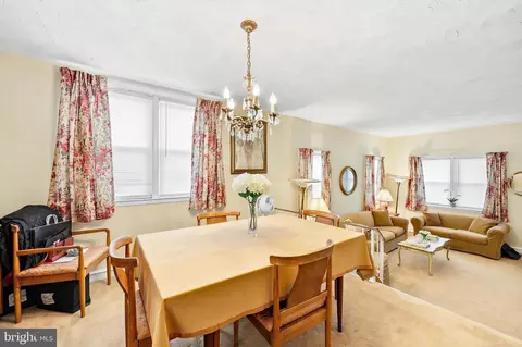 Dining - 422 Eagle Rd, Havertown, PA 19083 photo 2 of 3
