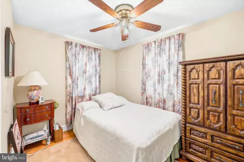 Bedroom - 422 Eagle Rd, Havertown, PA 19083 photo 3 of 5