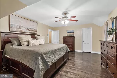 Bedroom - 416 Glendale Cir, Springfield, PA 19064 photo 1 of 7