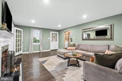 Other - 416 Glendale Cir, Springfield, PA 19064 photo 4 of 14