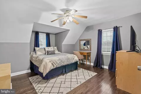 Bedroom - 416 Glendale Cir, Springfield, PA 19064 photo 4 of 7
