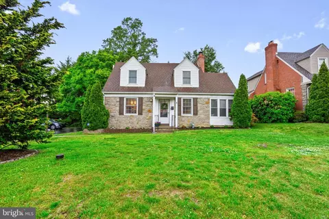 Exterior - 416 Glendale Cir, Springfield, PA 19064 photo 2 of 12