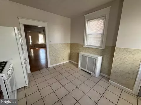 Entry Way - 207 Huntley Rd, Darby, PA 19082 photo 2 of 3