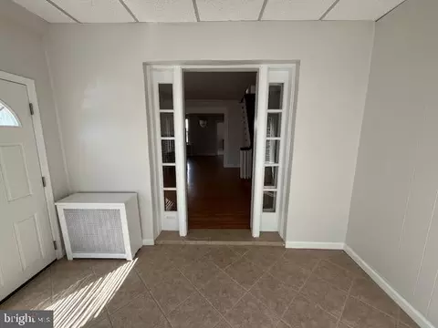 Entry Way - 207 Huntley Rd, Darby, PA 19082 photo 1 of 3