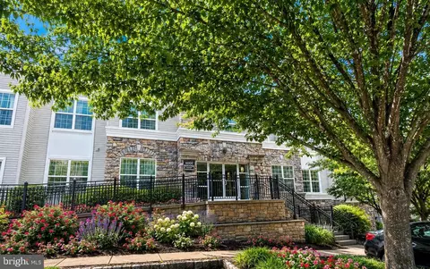 6204 Lydia Hollow Dr, Glen Mills, PA 19342