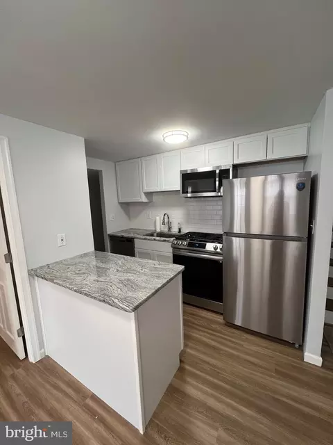 Kitchen - 135 Ervin Ave, Marcus Hook, PA 19061 photo 2 of 2