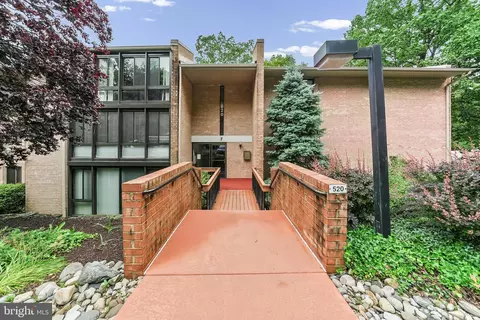 520 N Lemon St #F6, Media, PA 19063