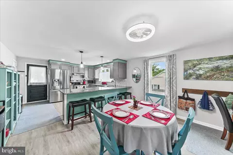 Dining - 1842 Cherry St, Boothwyn, PA 19061 photo 1 of 2