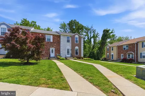 507 Evergreen Ln #46, Chichester, PA 19014