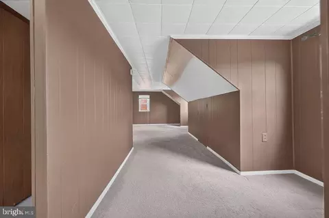 Entry Way - 950 Thornton Rd, Boothwyn, PA 19061 photo 5 of 5
