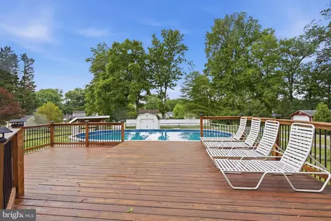 Exterior - 2206 Briarcliff Ave, Boothwyn, PA 19061 photo 5 of 8