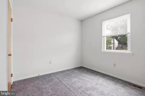 Bedroom - 2206 Briarcliff Ave, Boothwyn, PA 19061 photo 4 of 5