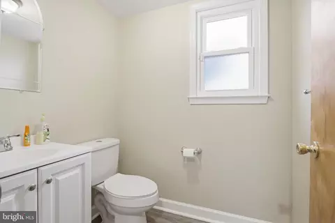 Entry Way - 2206 Briarcliff Ave, Boothwyn, PA 19061 photo 2 of 3