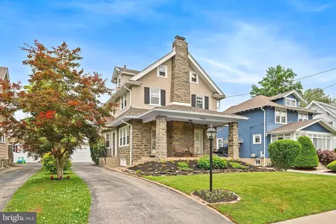 102 Pennsylvania Ave, Havertown, PA 19083