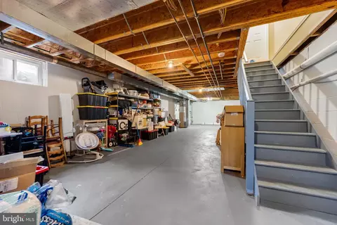 Entry Way - 235 Willow Ave, Wayne, PA 19087 photo 1 of 2