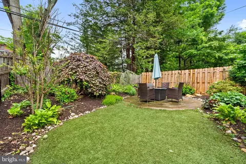Exterior - 235 Willow Ave, Wayne, PA 19087 photo 4 of 8