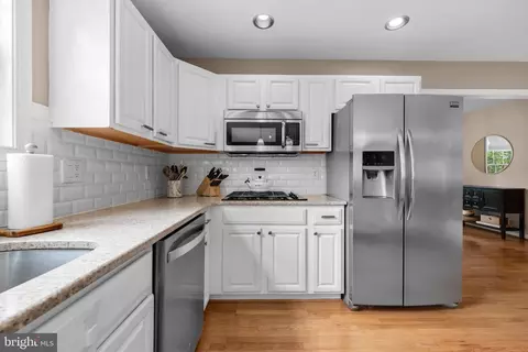 Kitchen - 235 Willow Ave, Wayne, PA 19087 photo 4 of 5